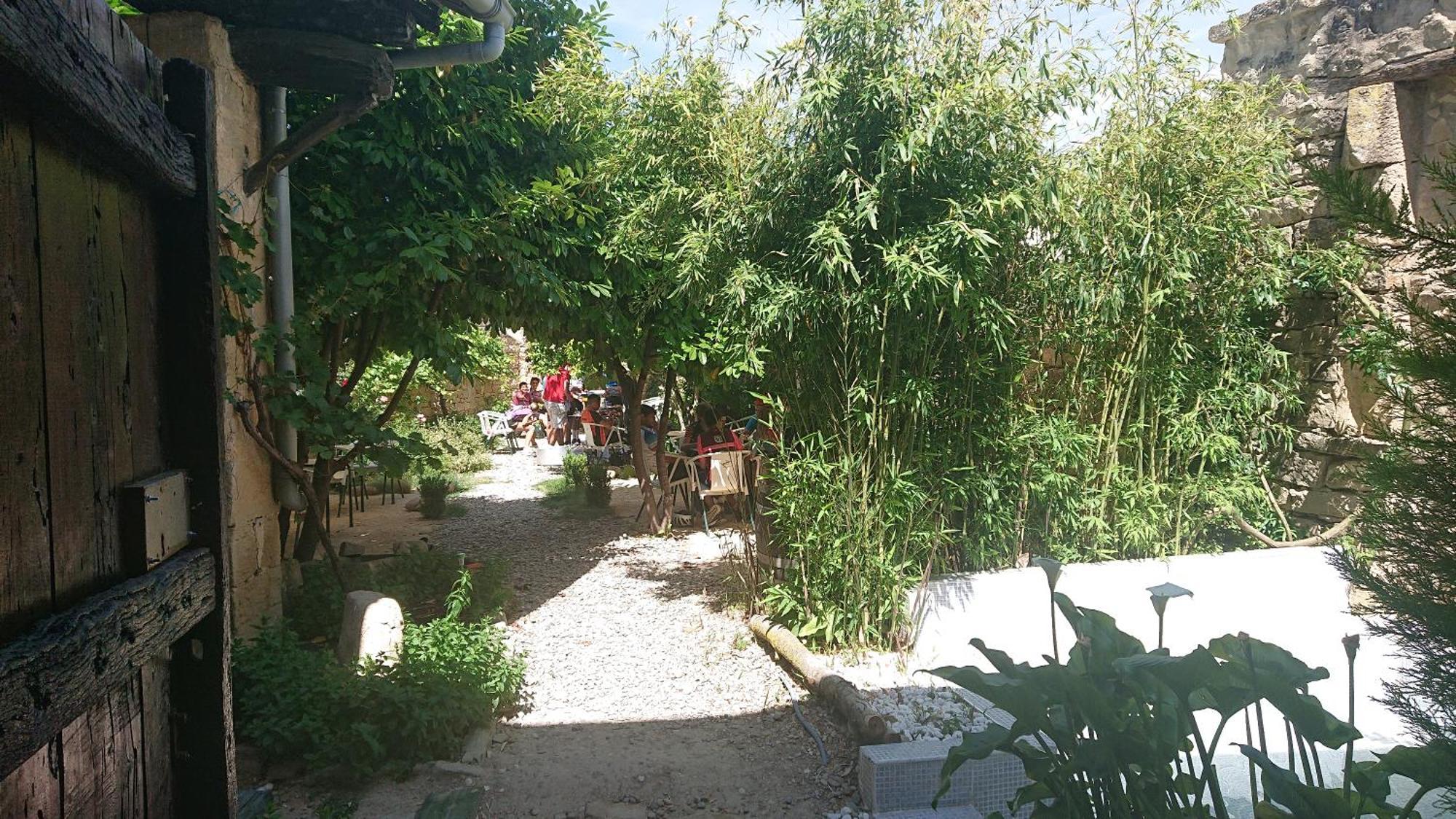Albergue Sansol - El Oasis Del Camino Frances Exterior photo